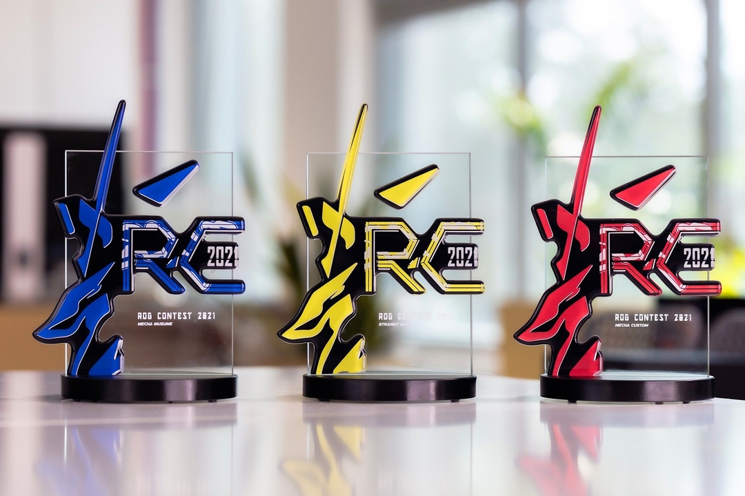 statuetka szklo ROG Contest glasso