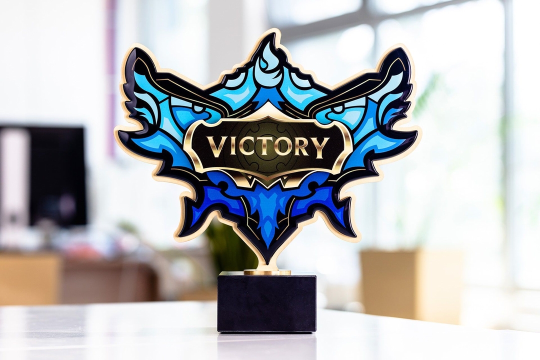 statuetka szklo Victory glasso