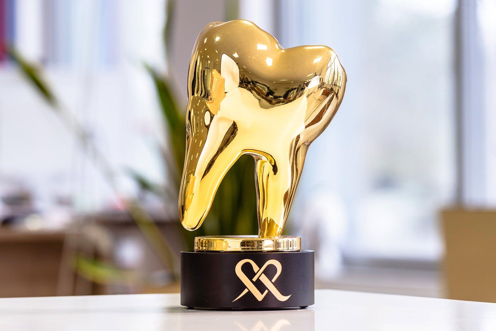statuetka druk3d golden tooth glasso