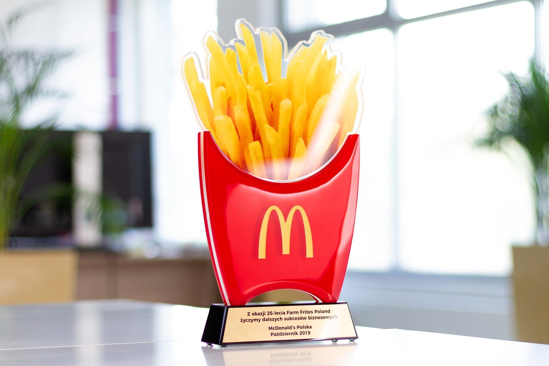 statuetka szklo McDonalds glasso
